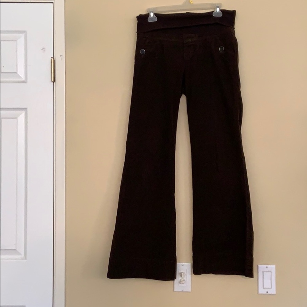 Flare elastic waist corduroy brown pants.